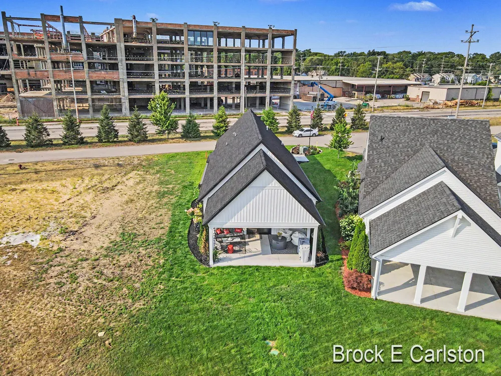 944 Boardwalk Cove Drive Muskegon, MI 49441