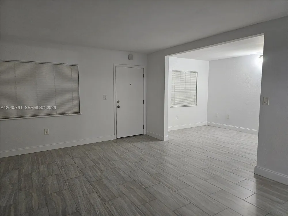 8075 SW 107th Ave #114 Miami, FL 33173
