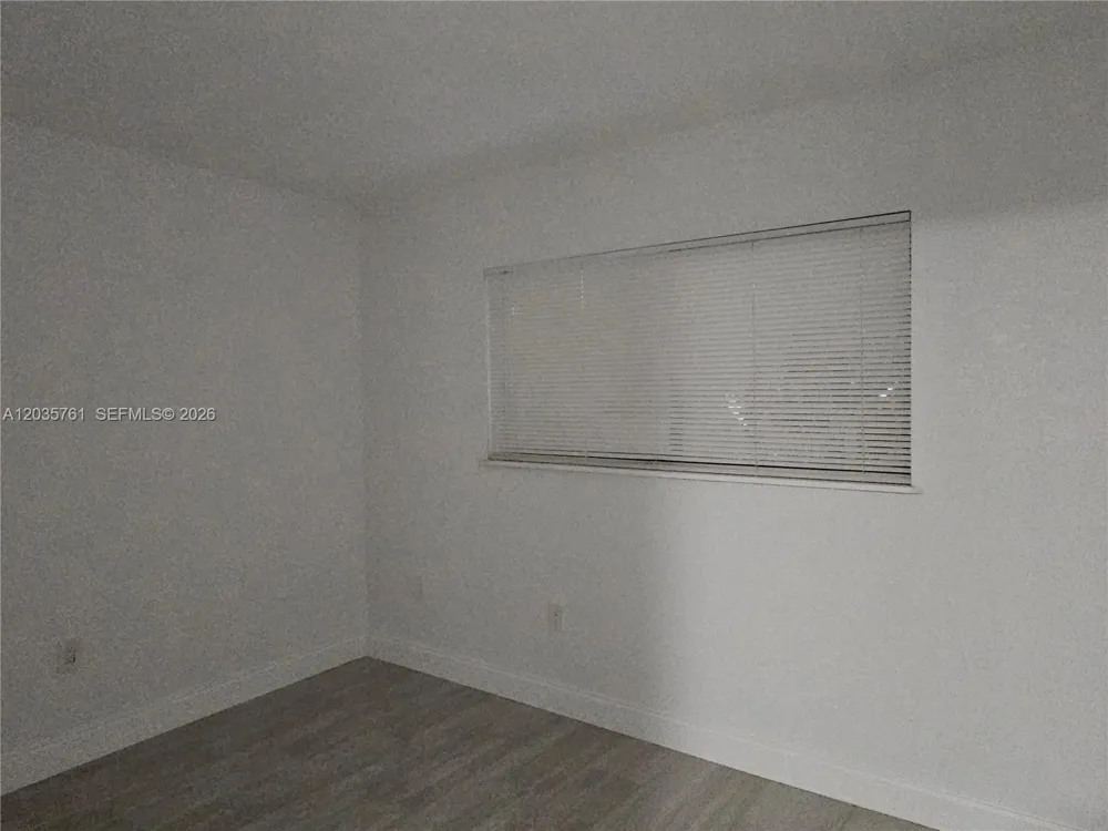 8075 SW 107th Ave #114 Miami, FL 33173