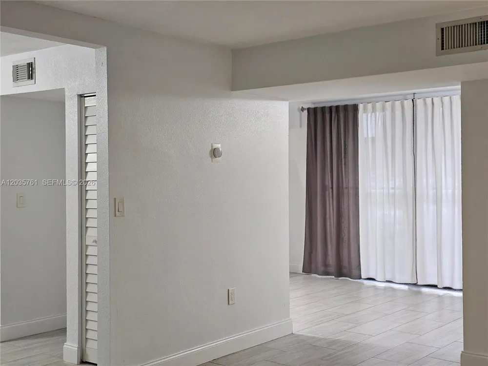 8075 SW 107th Ave #114 Miami, FL 33173