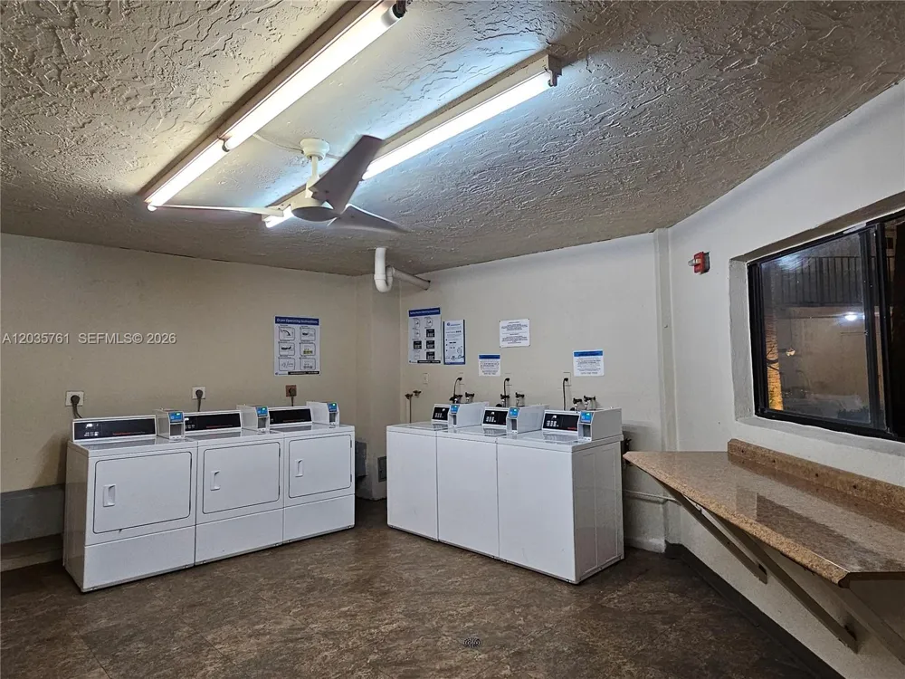 8075 SW 107th Ave #114 Miami, FL 33173