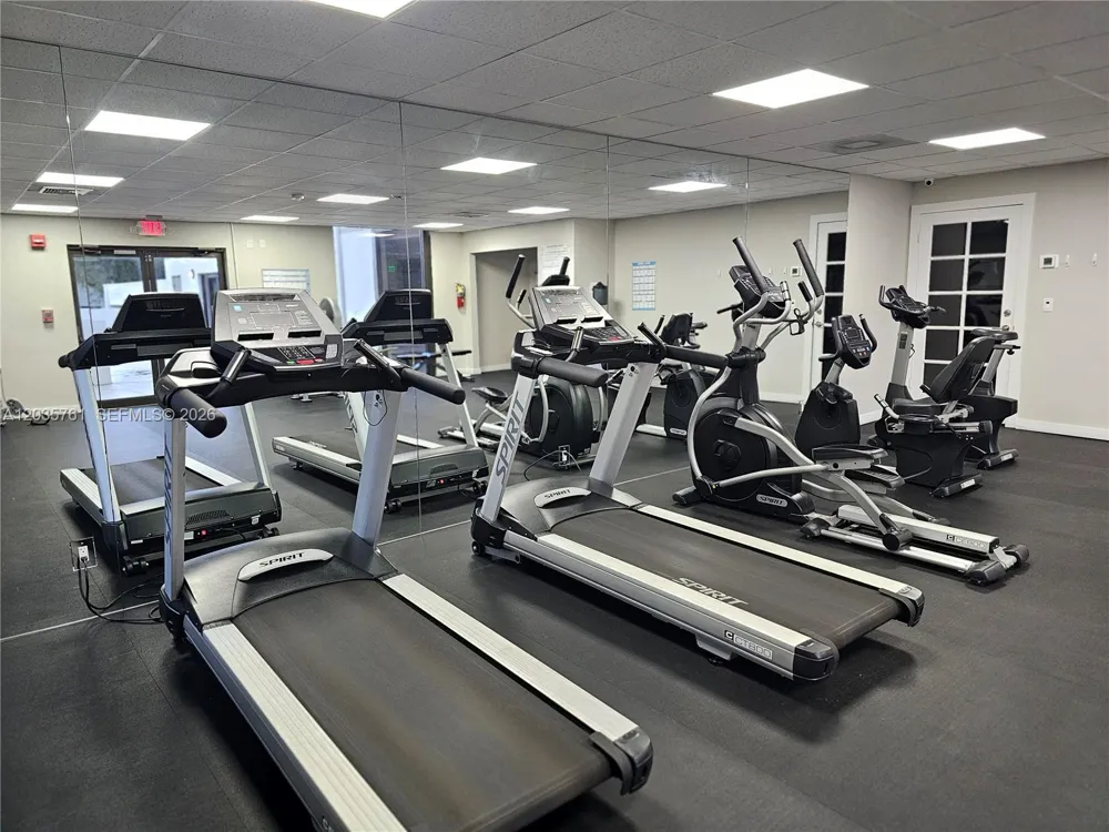 8075 SW 107th Ave #114 Miami, FL 33173