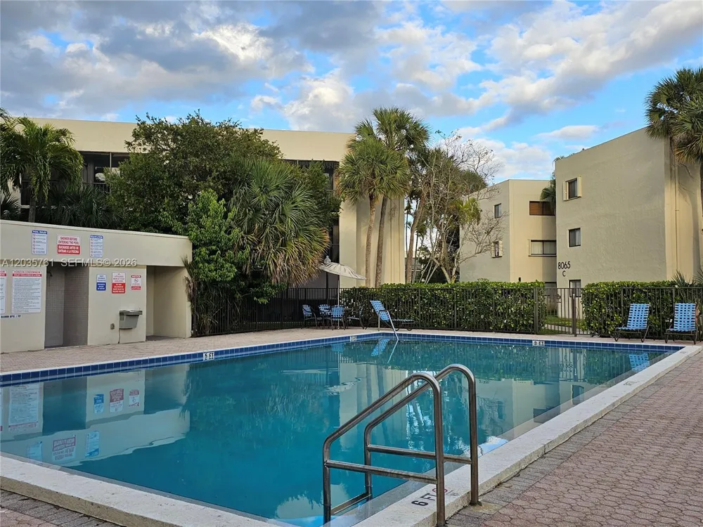 8075 SW 107th Ave #114 Miami, FL 33173