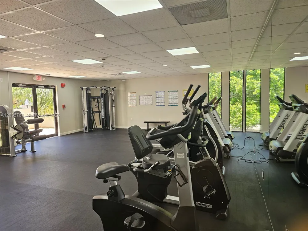8075 SW 107th Ave #114 Miami, FL 33173