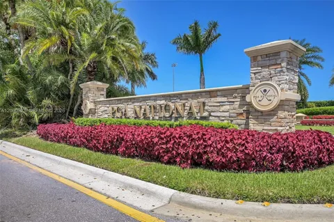 362 Prestwick Cir #3