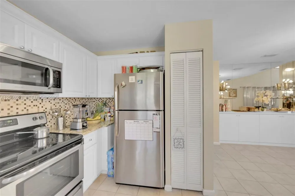362 Prestwick Cir #3 Palm Beach Gardens, FL 33418