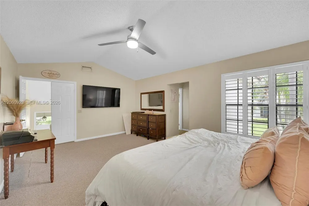 362 Prestwick Cir #3 Palm Beach Gardens, FL 33418