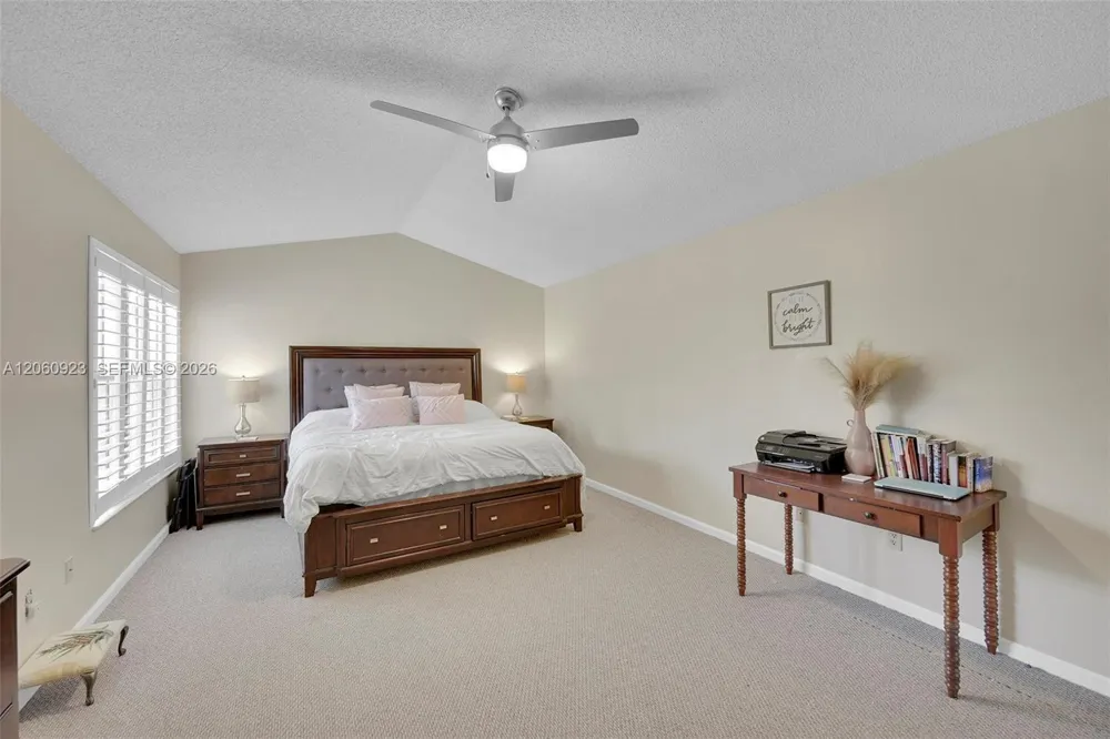362 Prestwick Cir #3 Palm Beach Gardens, FL 33418
