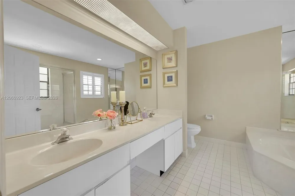 362 Prestwick Cir #3 Palm Beach Gardens, FL 33418