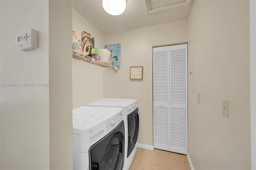 362 Prestwick Cir #3 Palm Beach Gardens, FL 33418