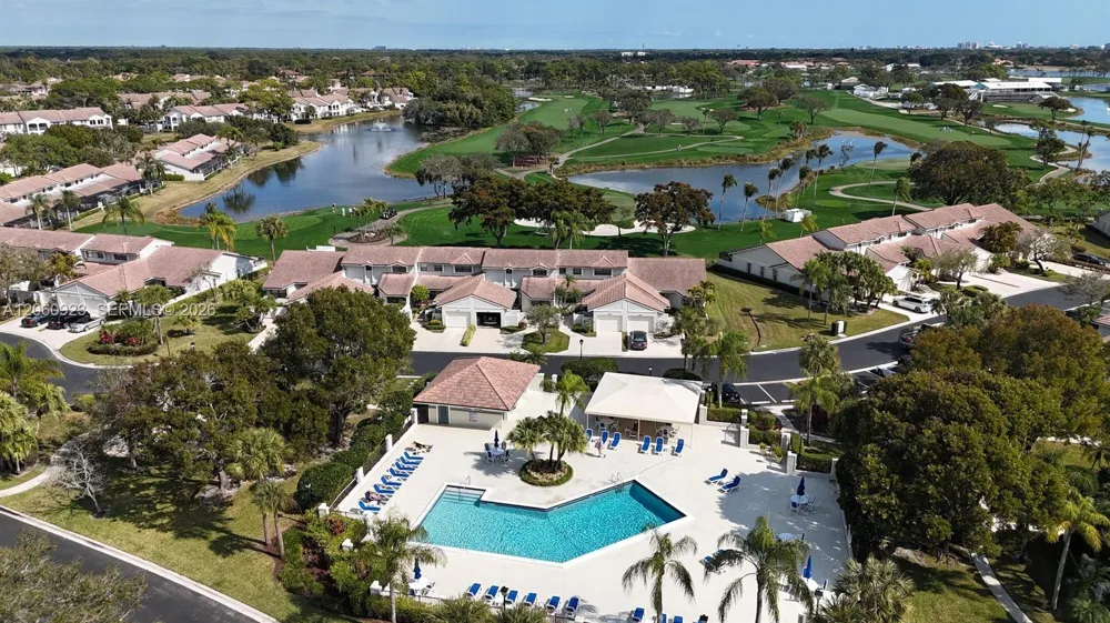 362 Prestwick Cir #3 Palm Beach Gardens, FL 33418