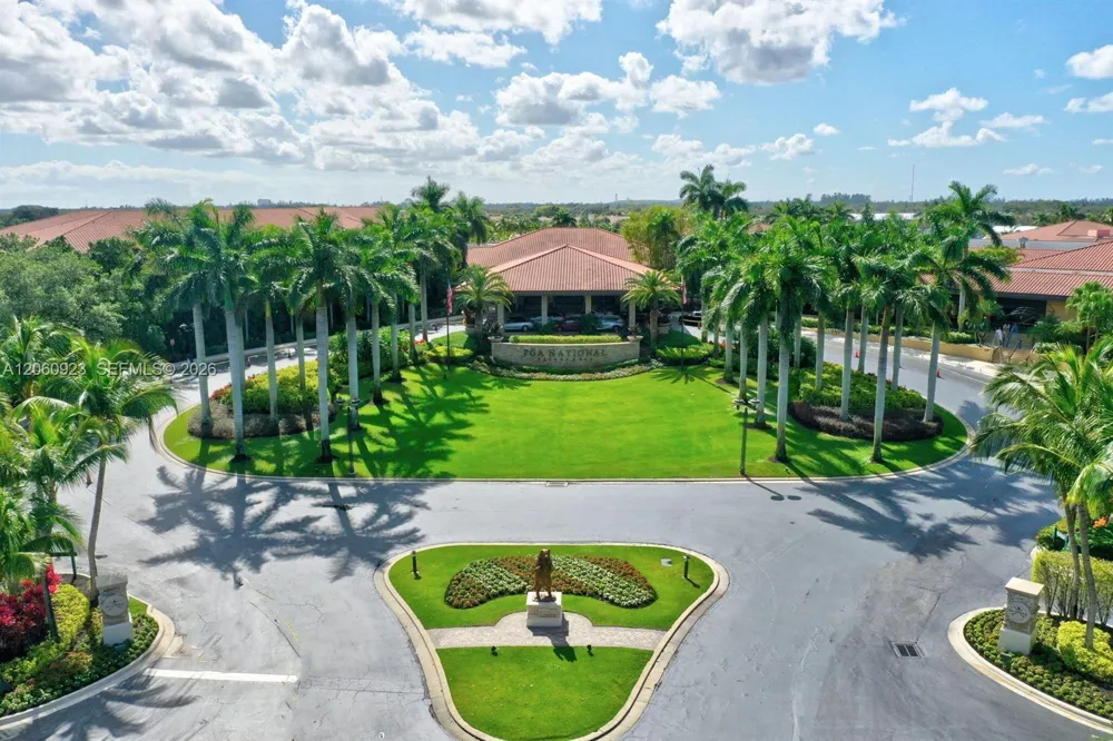 362 Prestwick Cir #3 Palm Beach Gardens, FL 33418