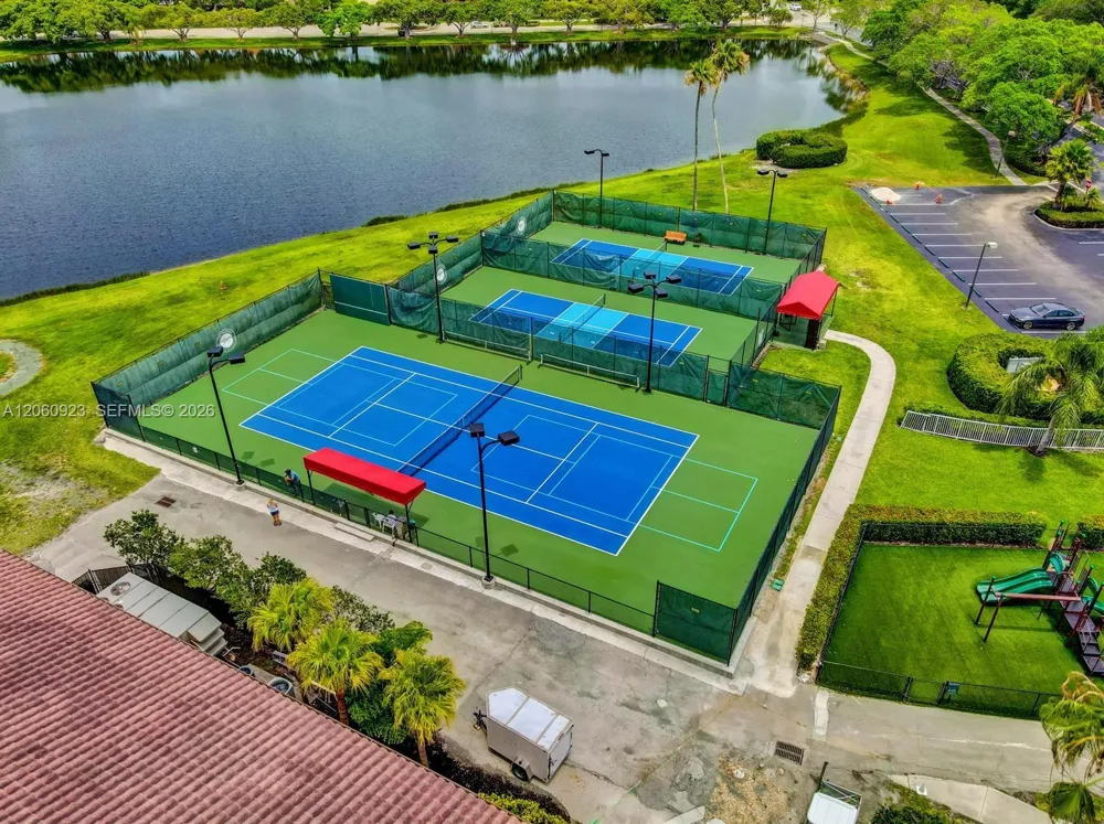 362 Prestwick Cir #3 Palm Beach Gardens, FL 33418