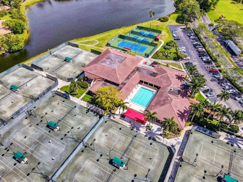 362 Prestwick Cir #3 Palm Beach Gardens, FL 33418