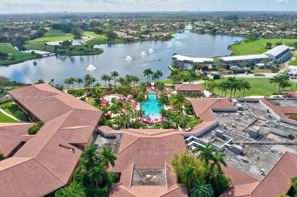 362 Prestwick Cir #3 Palm Beach Gardens, FL 33418