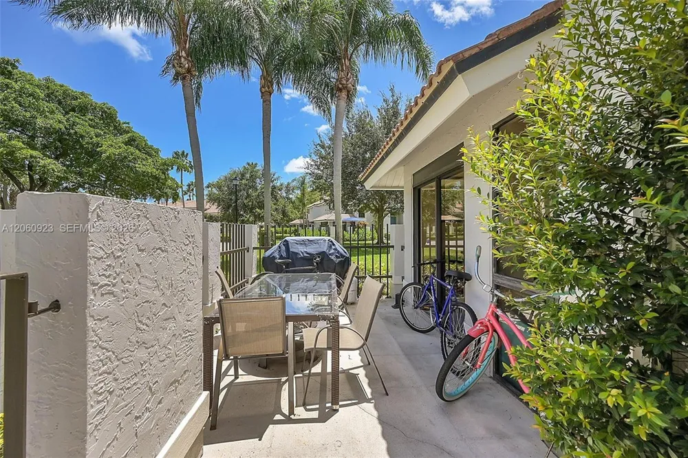 362 Prestwick Cir #3 Palm Beach Gardens, FL 33418