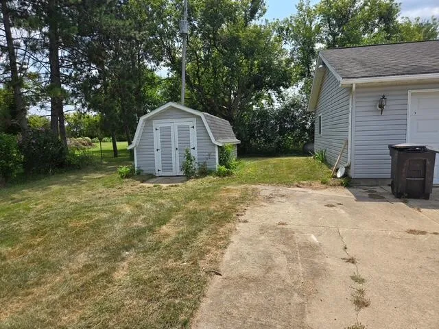 17721 Lewis Road Cement City, MI 49233