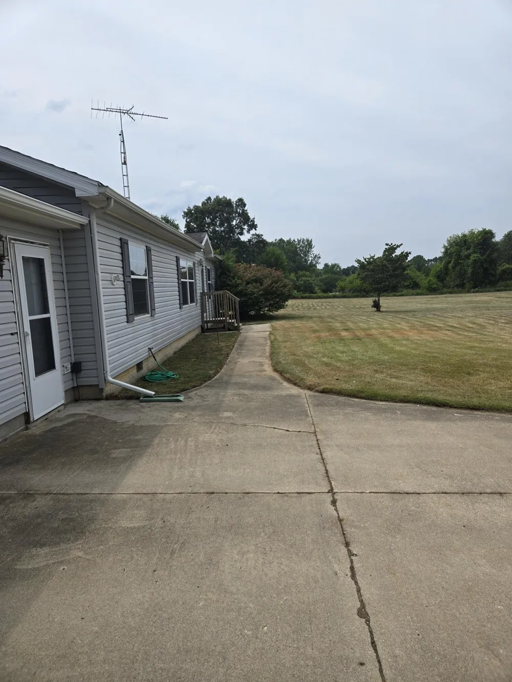 17721 Lewis Road Cement City, MI 49233