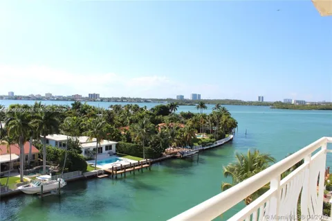 10140 W Bay Harbor Dr #603C