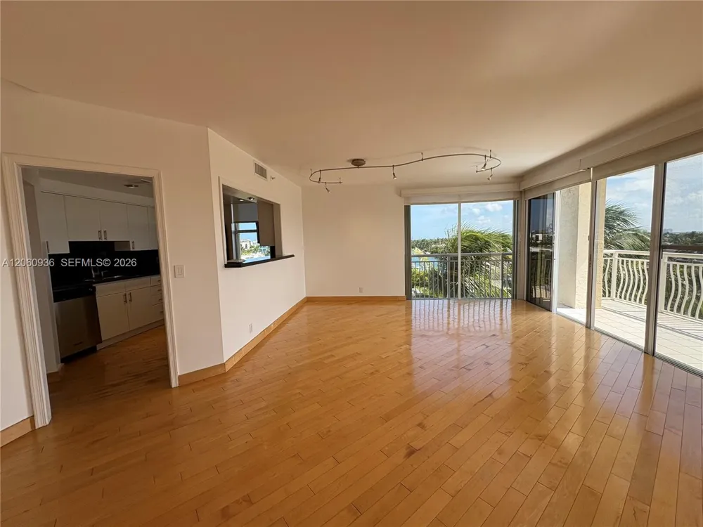 10140 W Bay Harbor Dr #603C Bay Harbor Islands, FL 33154