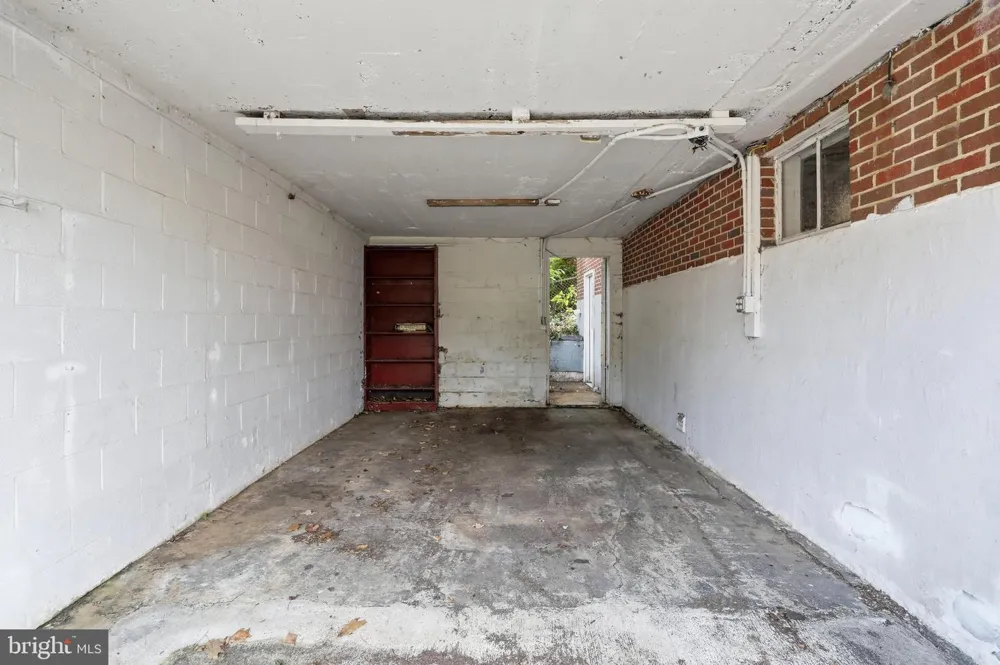 119 DELAWARE AVENUE Martinsburg, WV 25401