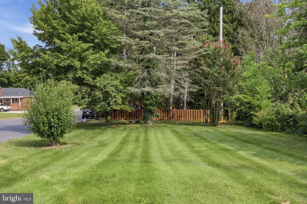 119 DELAWARE AVENUE Martinsburg, WV 25401