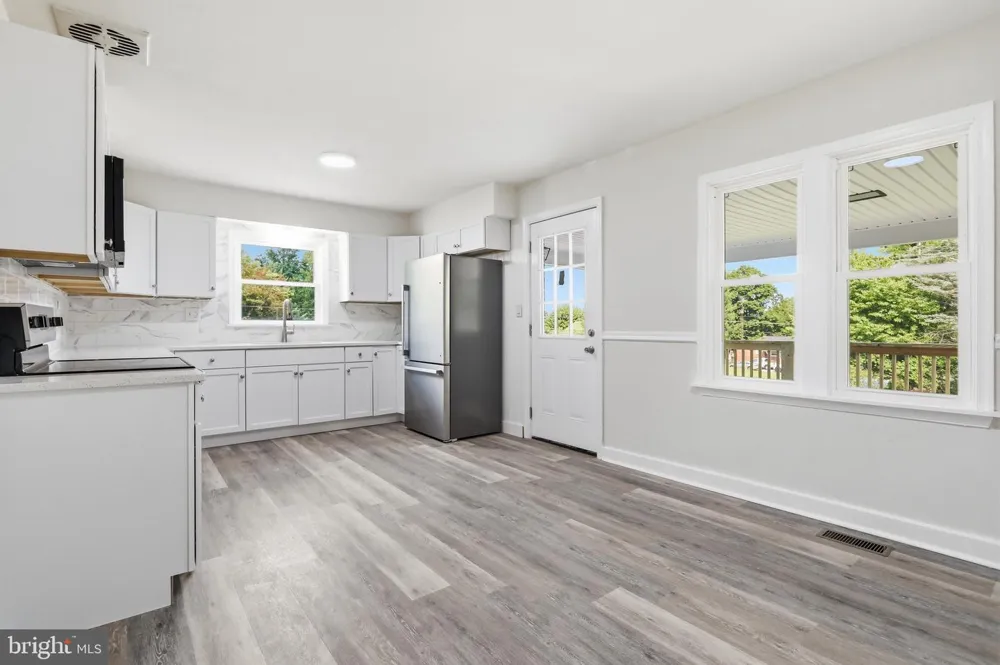119 DELAWARE AVENUE Martinsburg, WV 25401