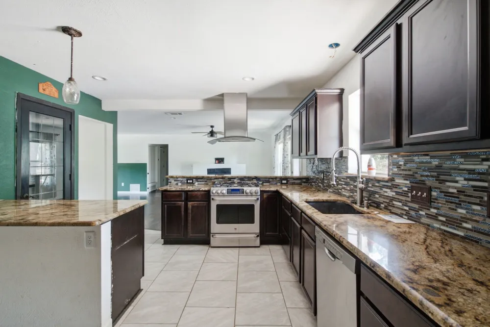 128 Redbird Lane Azle, TX 76020