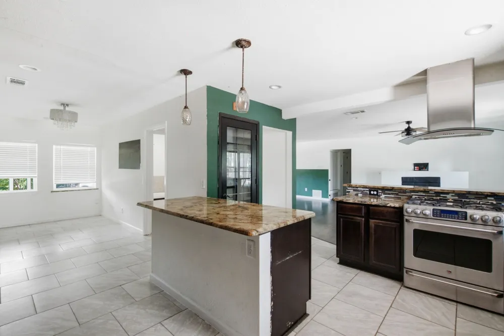 128 Redbird Lane Azle, TX 76020