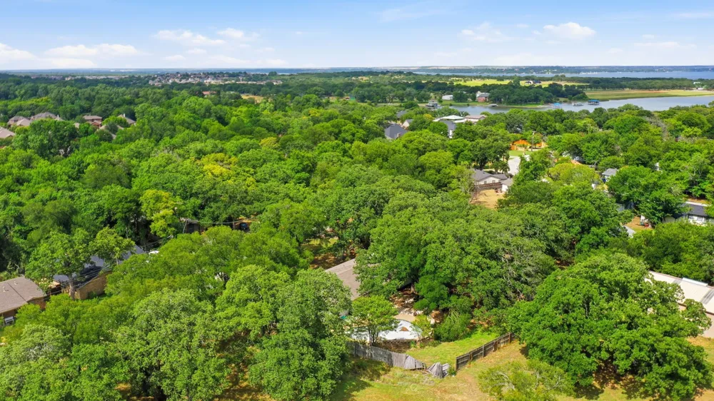 128 Redbird Lane Azle, TX 76020