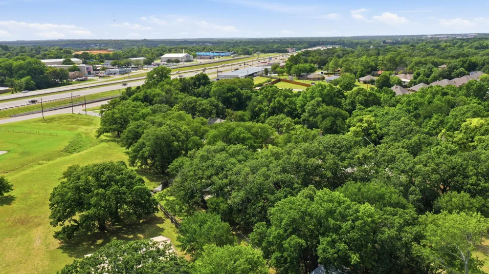 128 Redbird Lane Azle, TX 76020