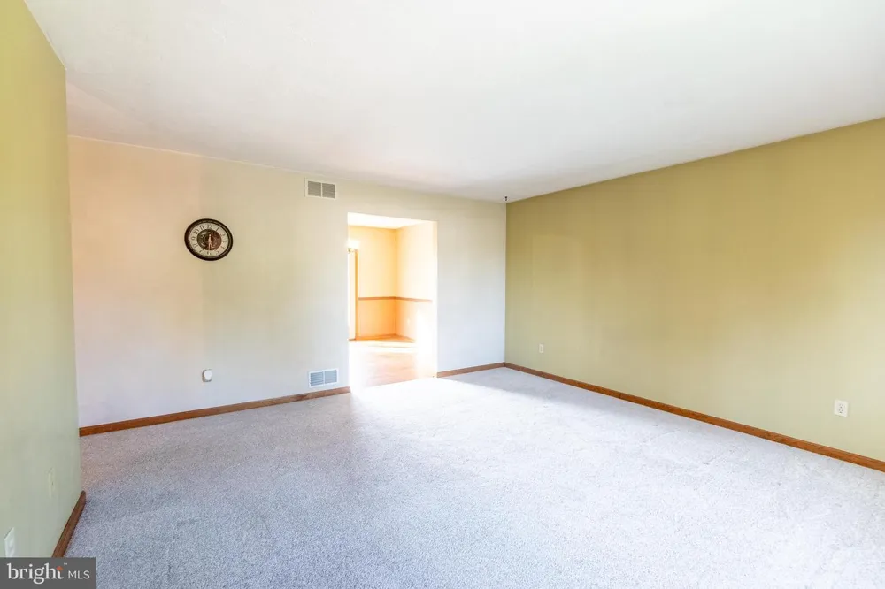 677 POPLAR STREET Hanover, PA 17331