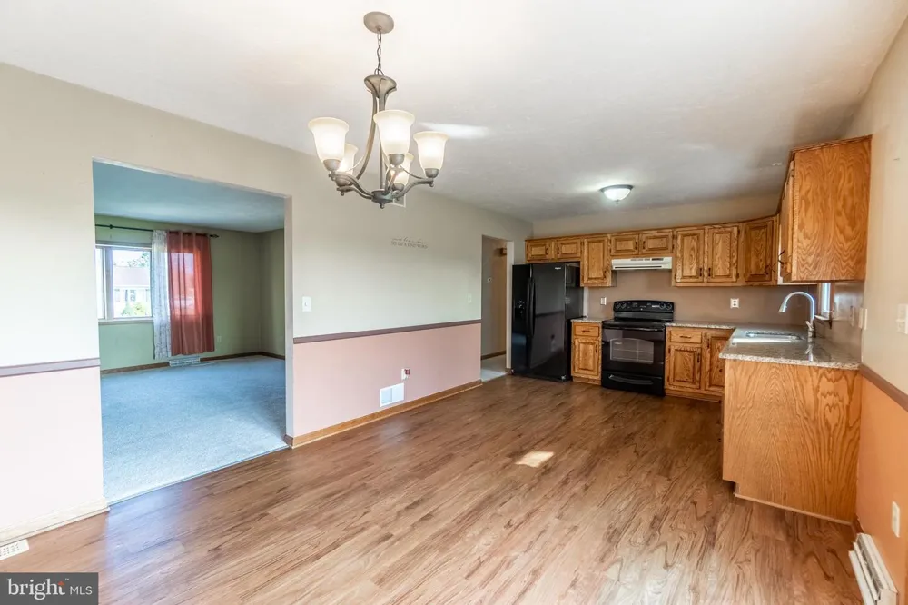 677 POPLAR STREET Hanover, PA 17331