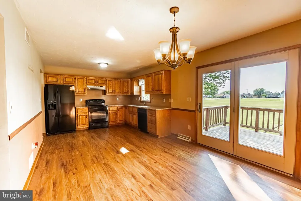 677 POPLAR STREET Hanover, PA 17331