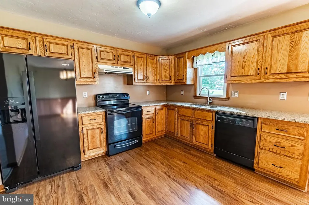 677 POPLAR STREET Hanover, PA 17331