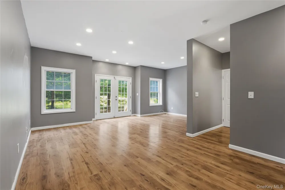 83 Kings Highway #7 New Rochelle, NY 10801