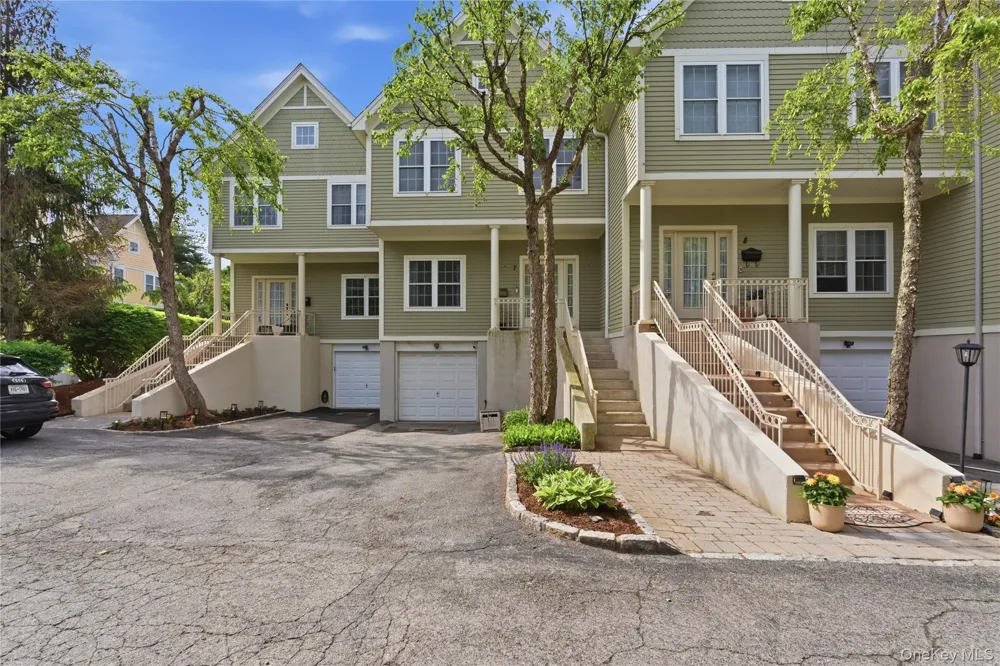 83 Kings Highway #7 New Rochelle, NY 10801