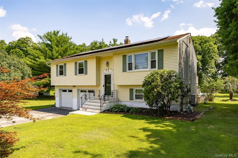 38 Forest Valley Road Pleasant Valley, NY 12569