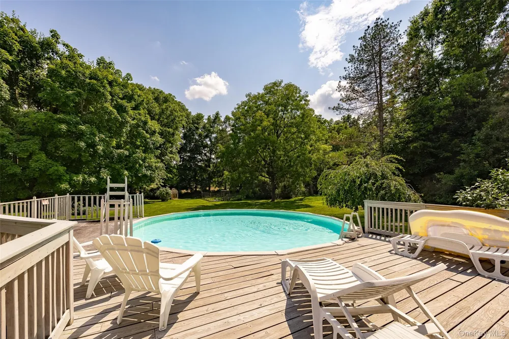 38 Forest Valley Road Pleasant Valley, NY 12569