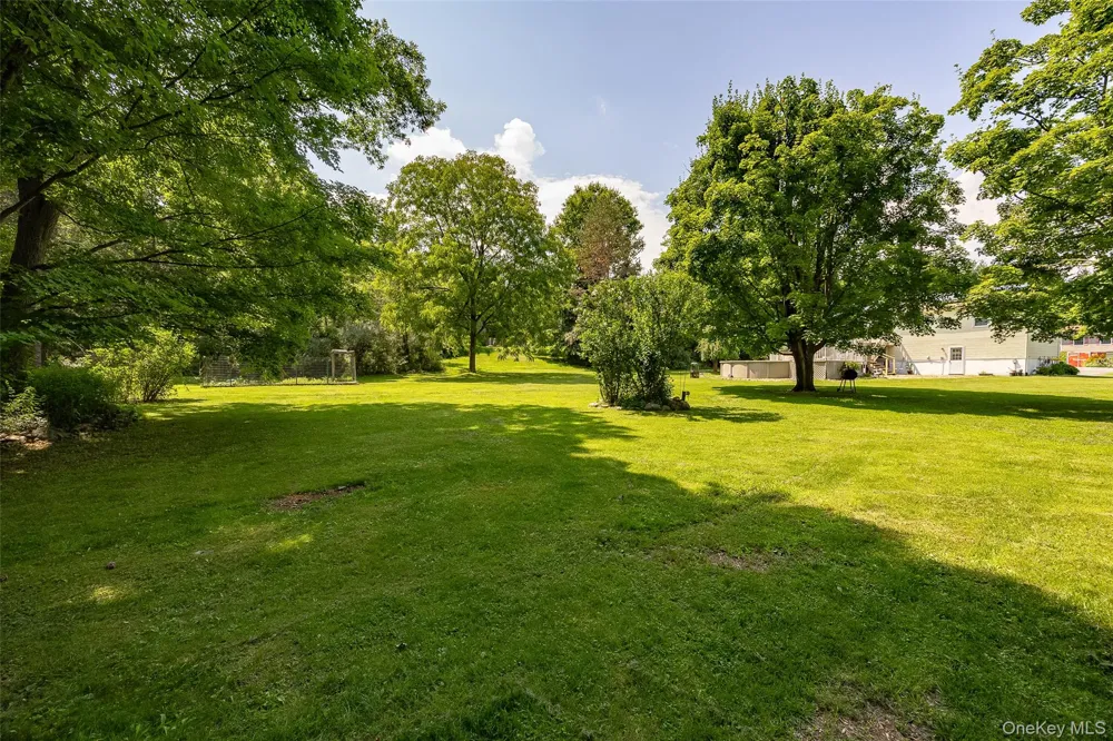 38 Forest Valley Road Pleasant Valley, NY 12569