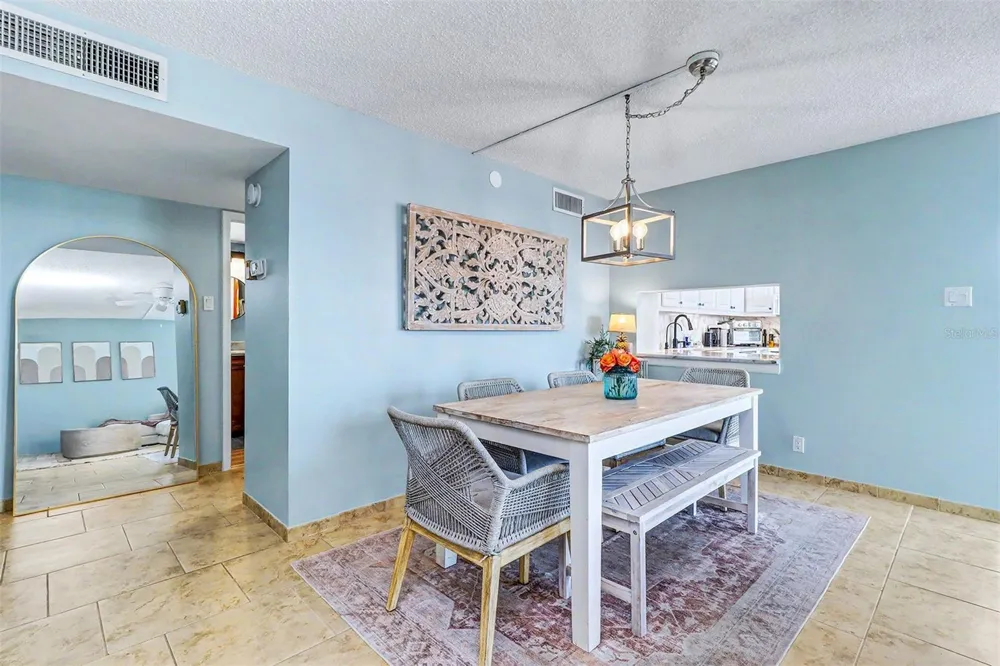 6145 SUN BOULEVARD #306 St Petersburg, FL 33715