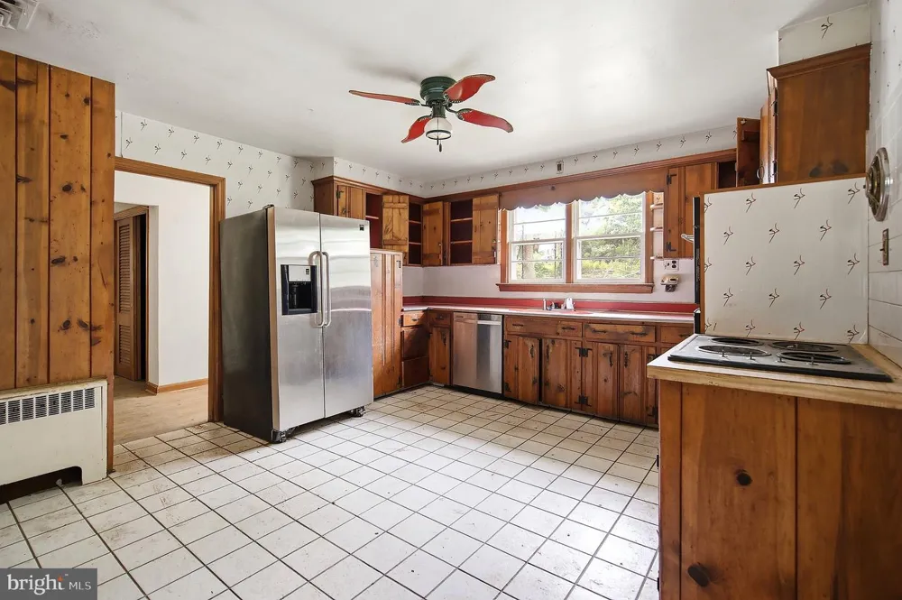 17 BROOKDALE DRIVE Cherry Hill, NJ 08034