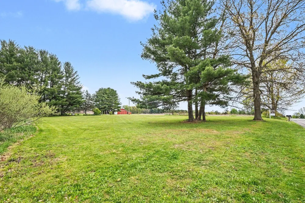 11400 Tefft Avenue NE Rockford, MI 49341