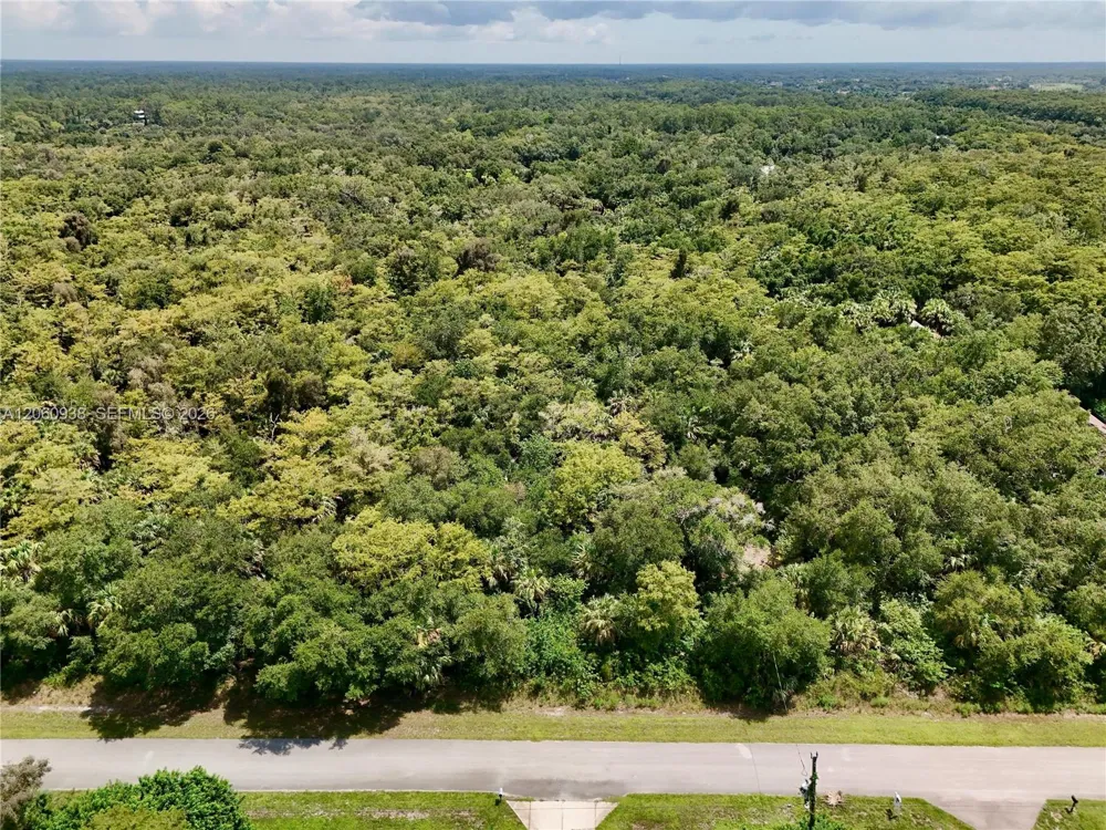35th Ave NW Naples, FL 34120