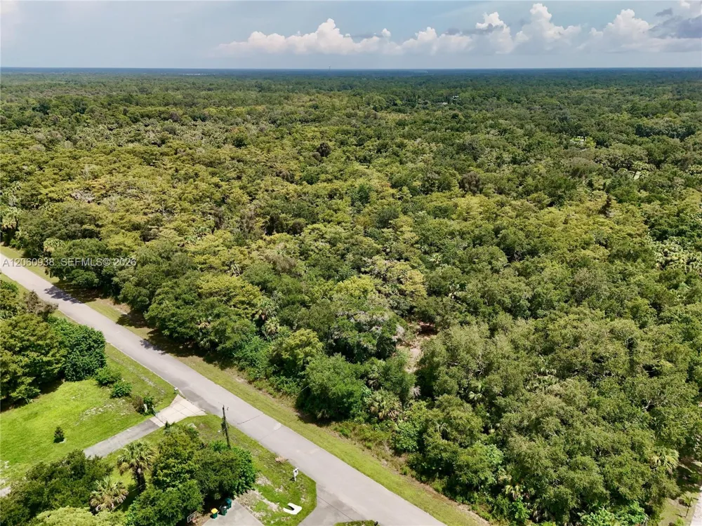 35th Ave NW Naples, FL 34120
