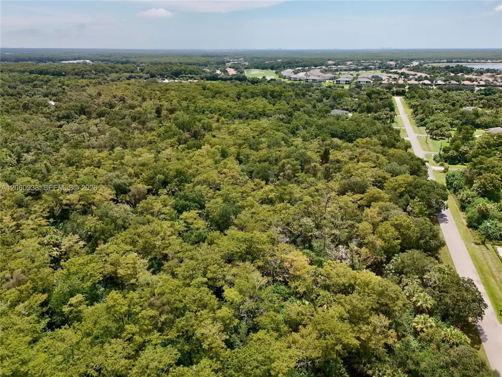 35th Ave NW Naples, FL 34120