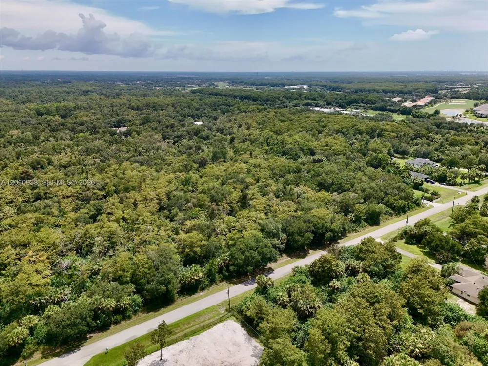 35th Ave NW Naples, FL 34120
