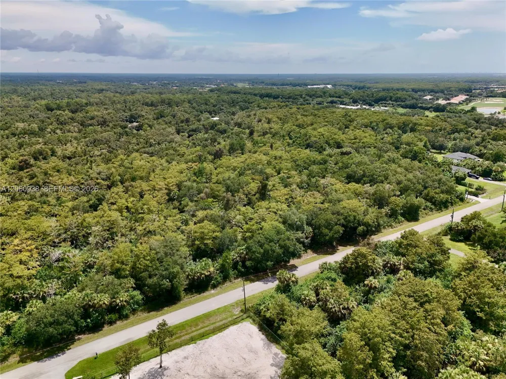 35th Ave NW Naples, FL 34120