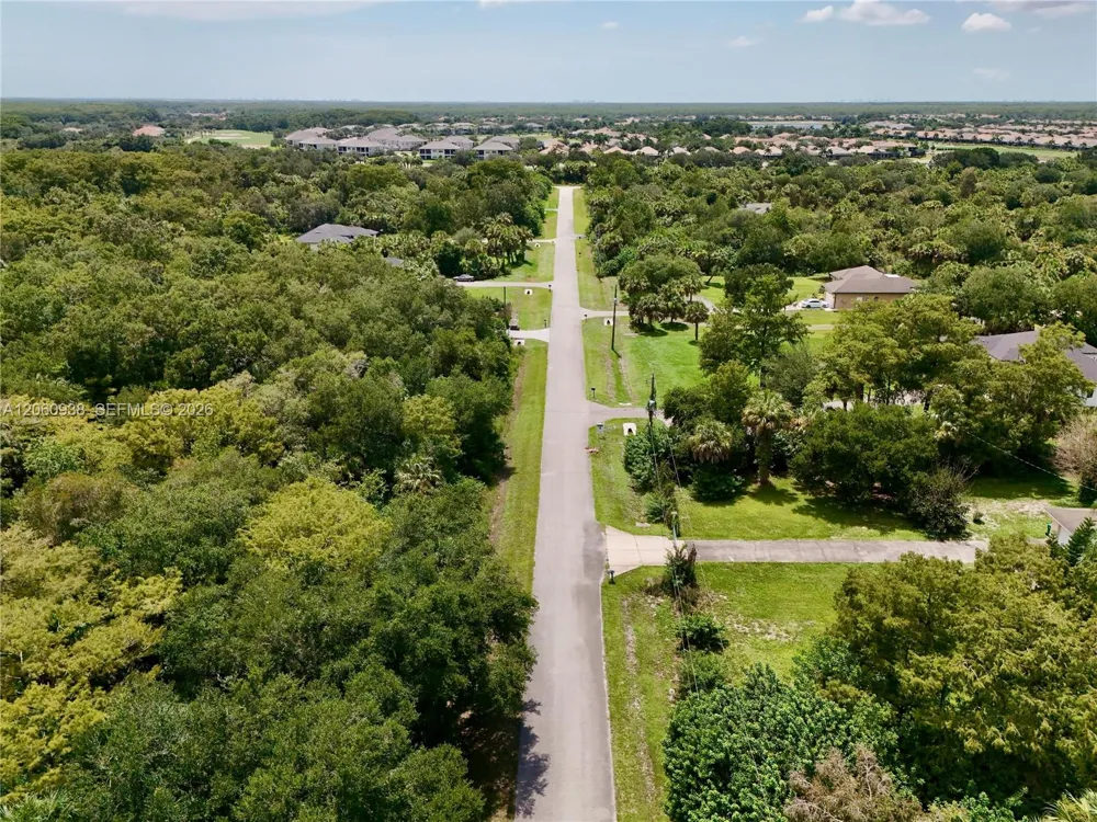 35th Ave NW Naples, FL 34120