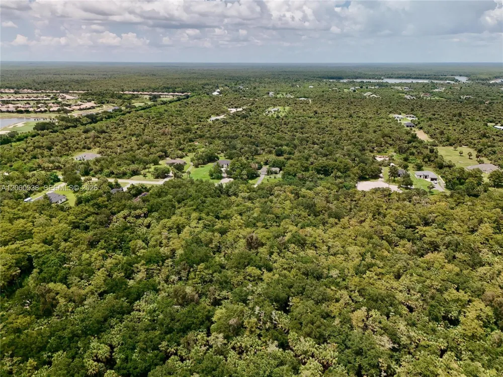 35th Ave NW Naples, FL 34120
